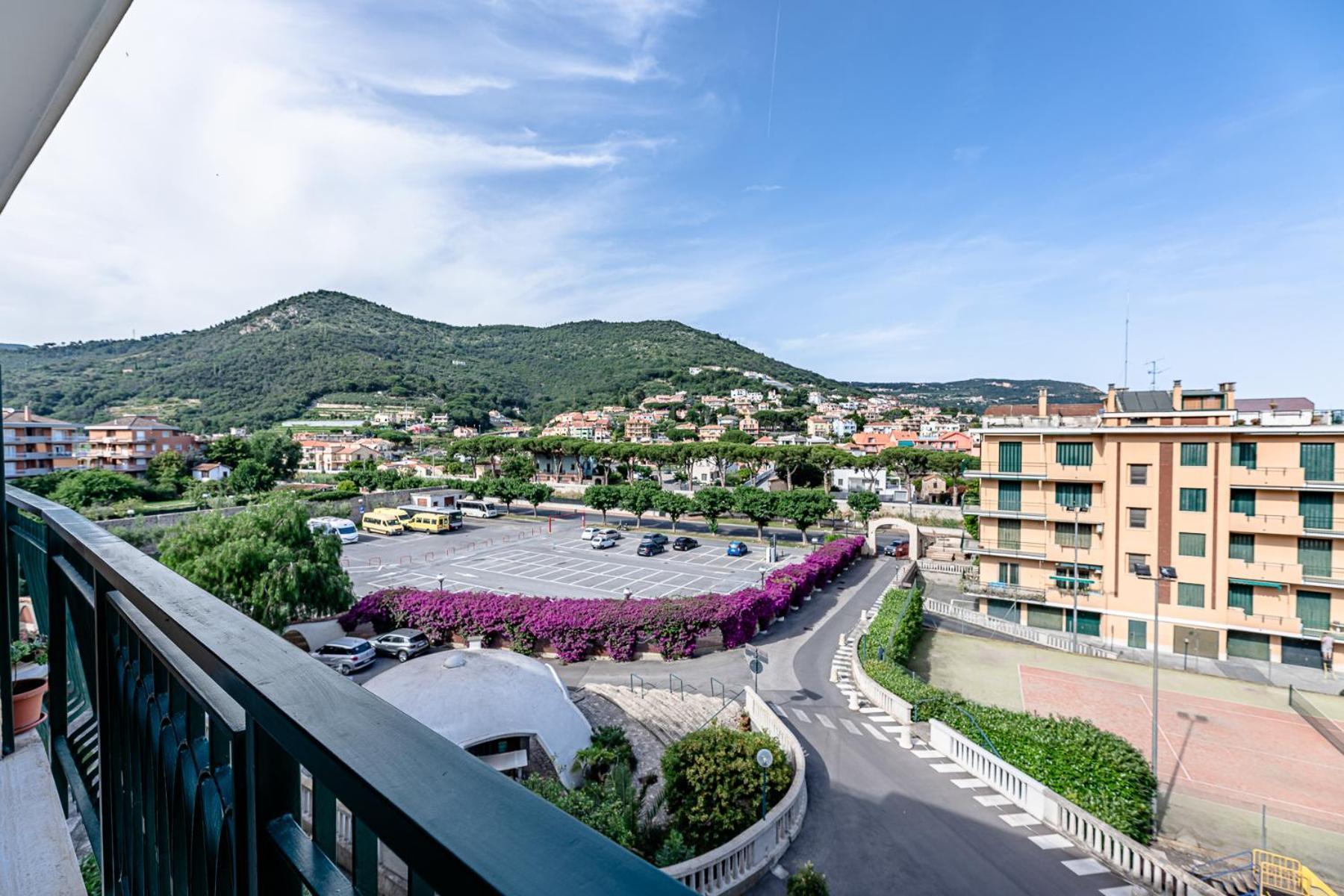 Ferienwohnung La Dimora Della Lullu, Luxury Pietra Ligure Exterior foto