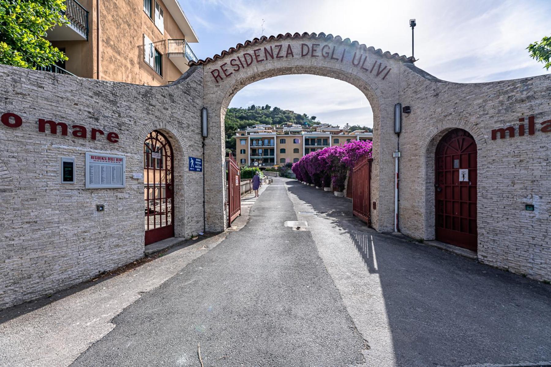 Ferienwohnung La Dimora Della Lullu, Luxury Pietra Ligure Exterior foto